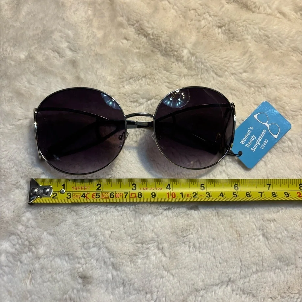 NWT Sunglasses Black Silver Wire Frames UV400 Sun Protection Retro 70s vibe
